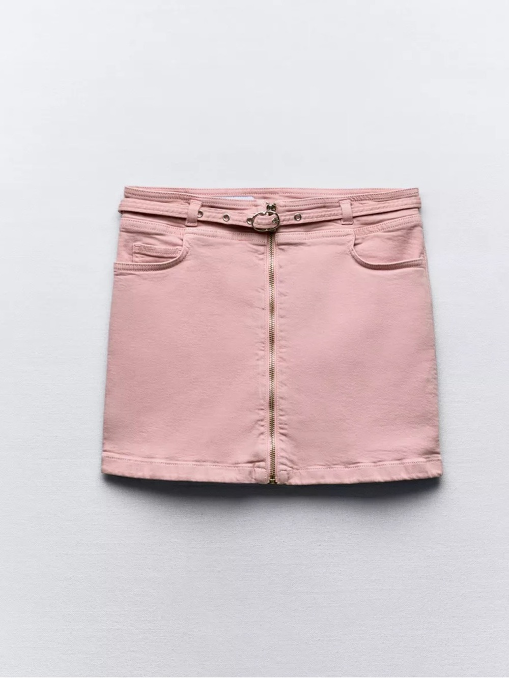 NWT Zara Z1975 Thin Belt
Denim Mini Skirt - Medium
